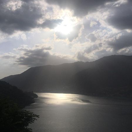 Top Lake View 파게토 라리오 외부 사진